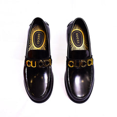 Luxurious Gucci Black Major Loafers With iconic gold horsebit detail